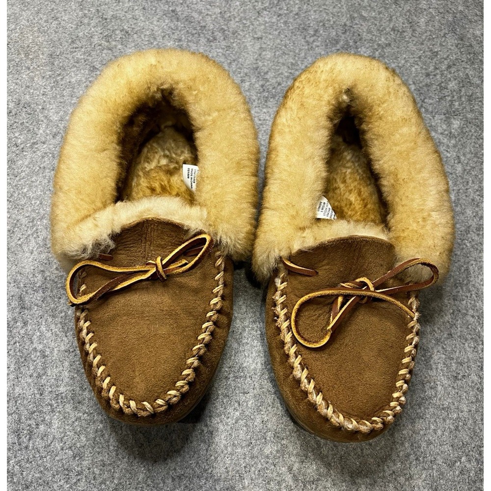 L.L.Bean Wicked Good Women’s 8M Brown Suede Sheepskin Lined Moccasin Slippers